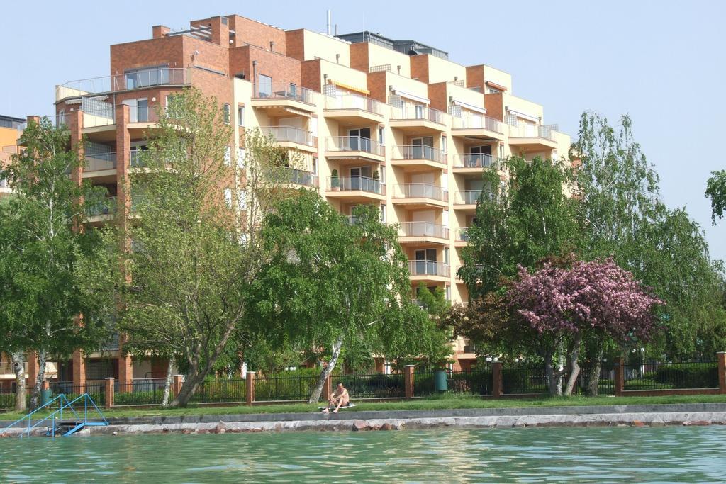 Galerius Golden Beach Apartment Siófok Exteriér fotografie